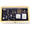 Image 9 : 20+ Pairs Earrings in Wood Display