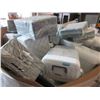 Image 1 : 10 Packages of Plastic Bins, Baskets & Trays