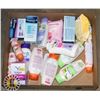 Image 1 : FLAT OF ASSORTED WOMENS HYGIENE PRODUCTS