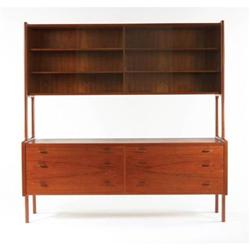 Hans J. Wegner - Freestanding buffet