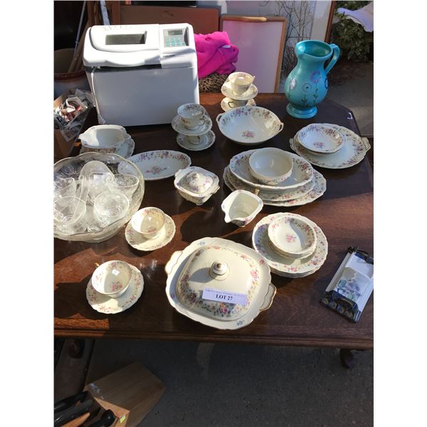 La Salle Thomas ivory china dish set (asst), pitcher, Ceramic wall hanging, punch bowl set, Black & 