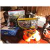 Image 3 : Puzzles (jigsaw, x3), Monopoly, Sky Rover Stalker, cat clock, dinosaur toys