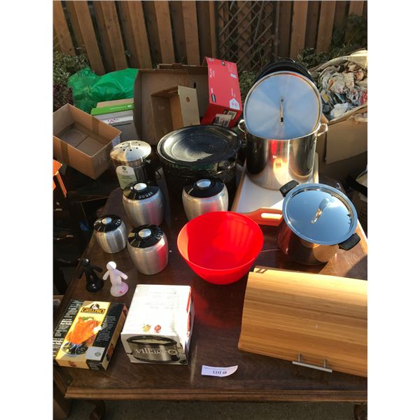 Bread holder (wood), rice cooker, kitchen composter, wood tray, chicken roaster, salt & pepper shake