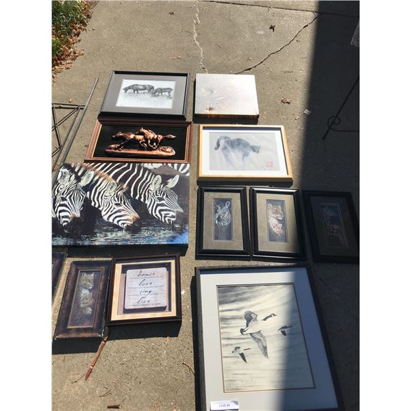 Shrimpton '78 good drawings, signed cat painting, Isabelle Levesque horse drawing, Stretched canvas 