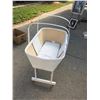 Image 3 : Large White Bassinet