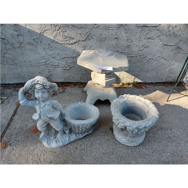 2 concrete ornamental planters, concrete/plaster garden bagota