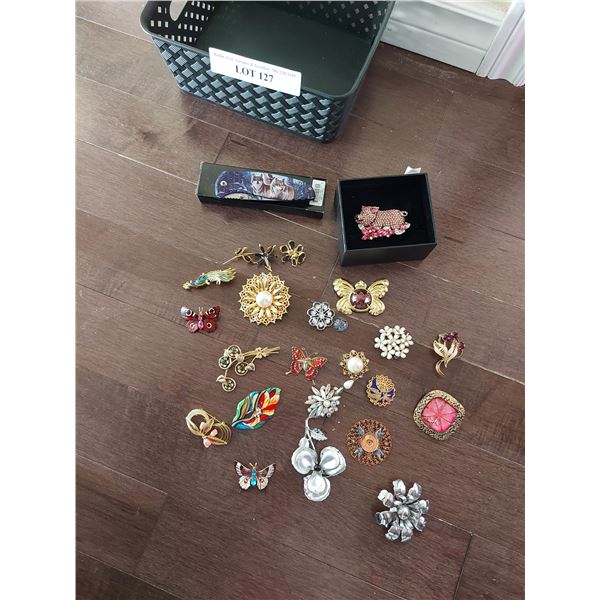 Various costume jewellery , painted knife (wolf motif)