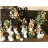 Image 4 : Easter lot with wall art, figurines, bowls, topiary