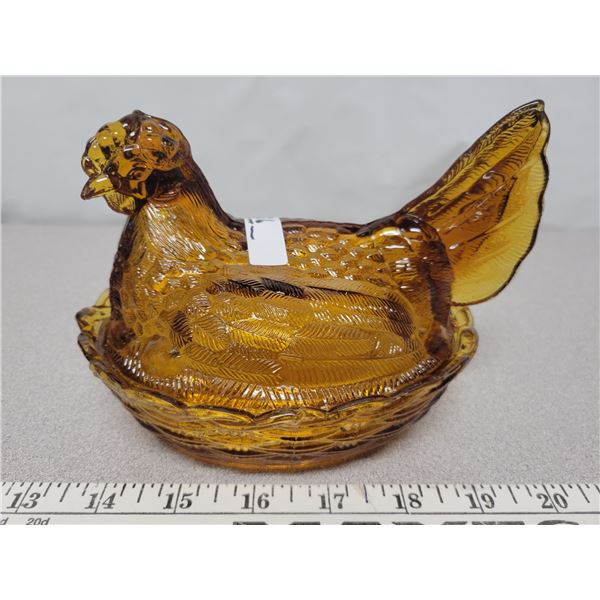 Hen on nest rust orange no cracks tiny chips on edge (see photos)