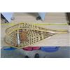 Image 1 : Vintage Snowshoes 12 X 42 Made in Canada