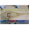 Image 4 : Vintage Snowshoes 12 X 42 Made in Canada