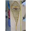 Image 5 : Vintage Snowshoes 12 X 42 Made in Canada