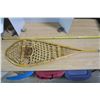 Image 8 : Vintage Snowshoes 12 X 42 Made in Canada