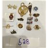 Image 1 : 528 - 15 assorted Military pins