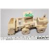 Image 1 : Vintage 2 Piece Articutulating Tractor Like New Beauty