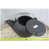 Image 4 : Cast Iron Kettle