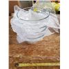 Image 1 : 7 glass bowls