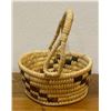 Image 2 : Tohono O’odham small-handled Basket