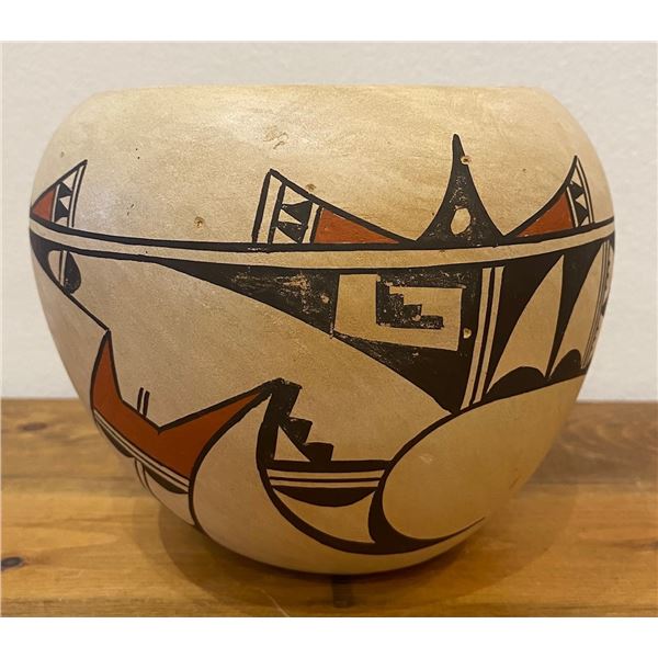 Vintage 5.25-inch by 6.5-inch Hopi Jar