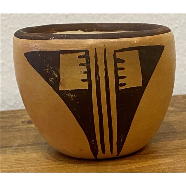 Vintage Hopi Bowl signed Dolly Adams