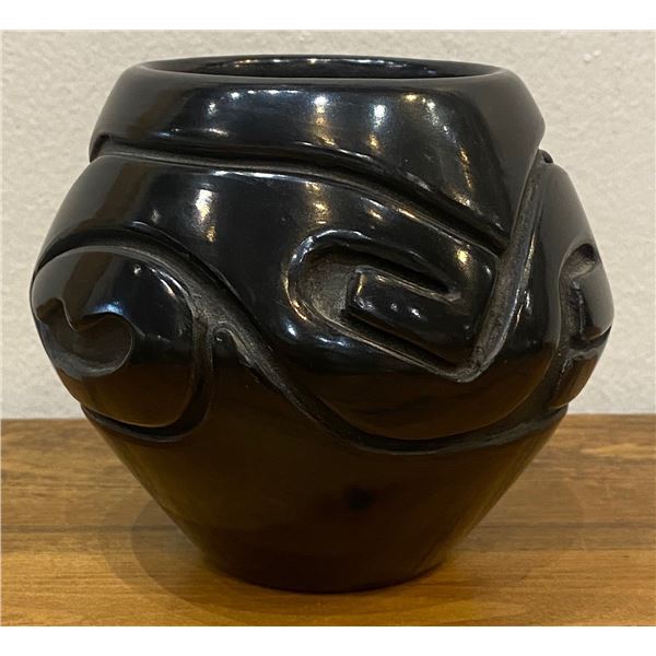 Santa Clara Master Potter Stella Chavarria 4-inch by 5-inch jar.