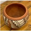 Image 5 : Jemez Pottery Jar signed MC