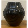 Image 2 : Santa Clara Master Potter Stella Chavarria Carved Jar