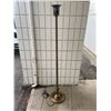 Image 1 : Antique lamp