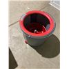 Image 1 : Mop bucket