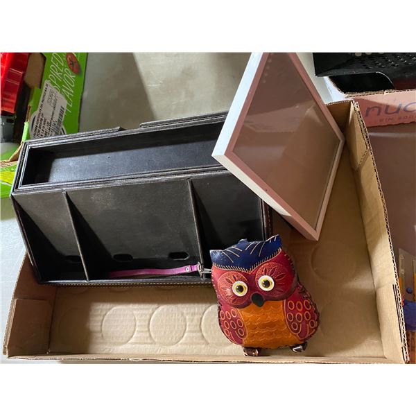 Owl change purse? Office caddie and frame