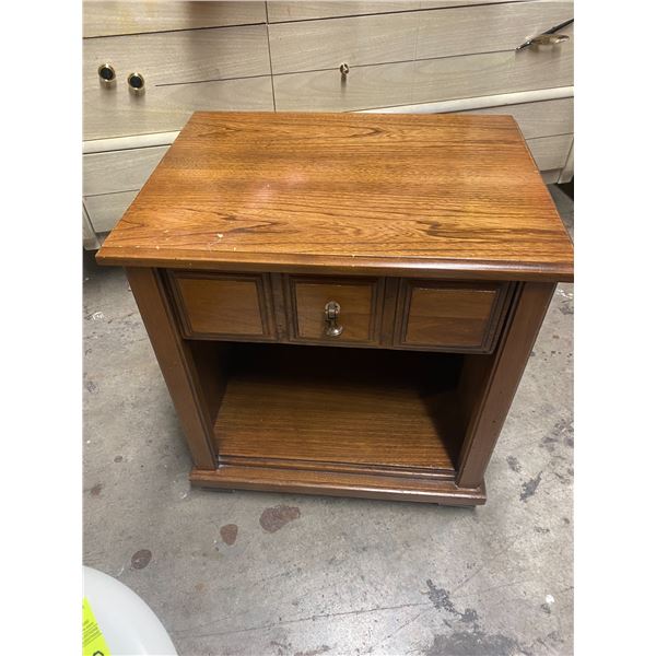 End table