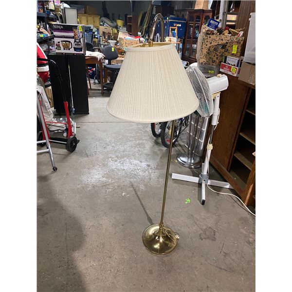 Floor lamp