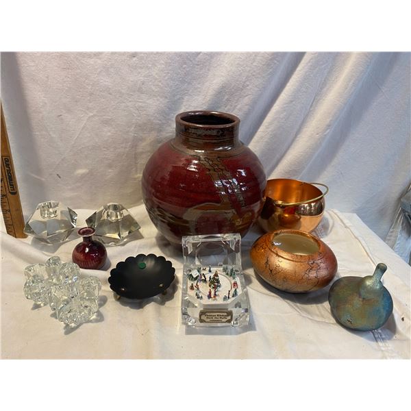 Assorted collectibles Christmas music item