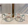 Image 1 : Pyrex measuring cups