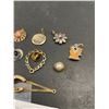 Image 3 : Lot of 8 Vintage Pendants, Etc