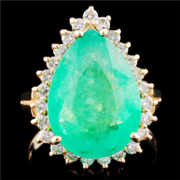 14K Gold 5.14ct Emerald & 0.53ctw Diamond Ring