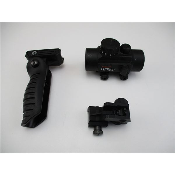 TASCO RED DOT SIGHT & FOREGRIP ETC