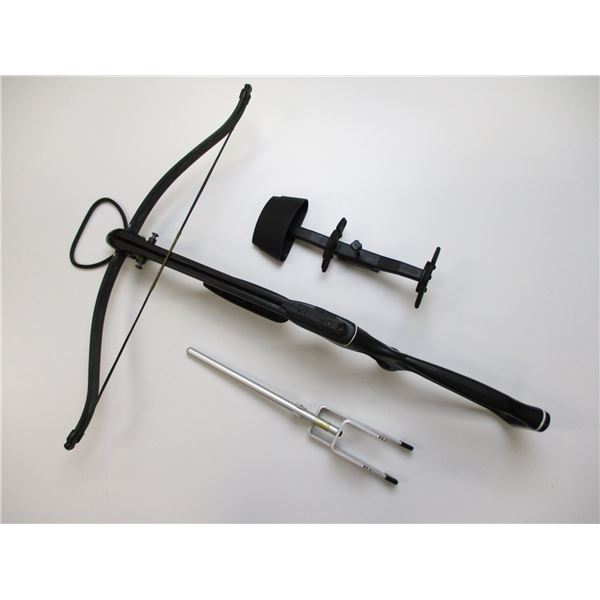 UNKNOWN CROSSBOW WITH ACCESSORIES