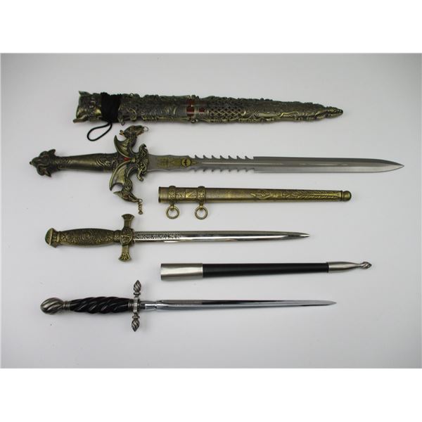 DECORATIVE BLADES