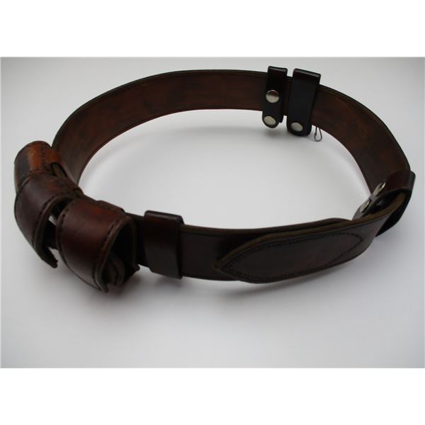 LEATHER BELT WITH LEATHER POUCHES