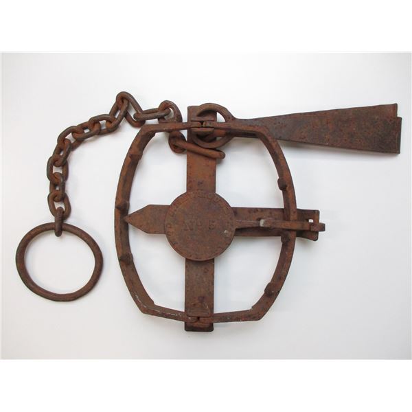 DECORATIVE BEAR TRAP