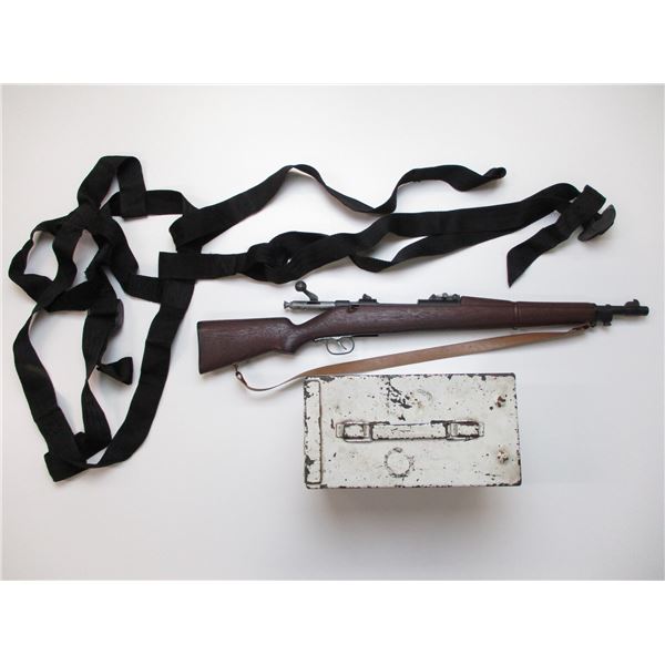 NYLON HARNESS WITH AMMO TIN ETC