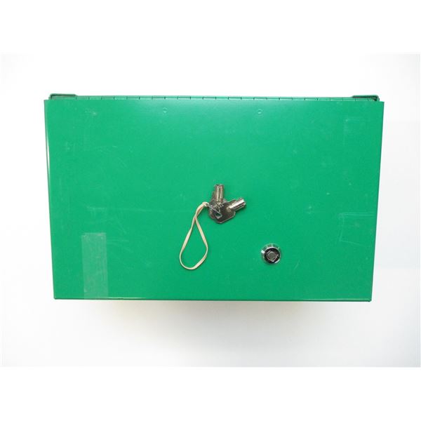 GREEN STEEL LOCKABLE SAFE