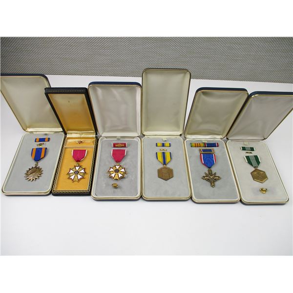 ASSORTED MEDAL LOT