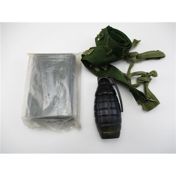 ASSORTED MILITARIA LOT