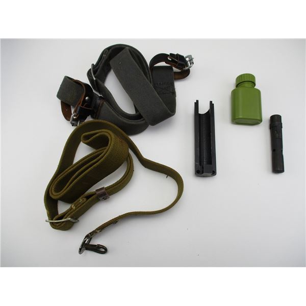 ASSORTED MILITARIA LOT
