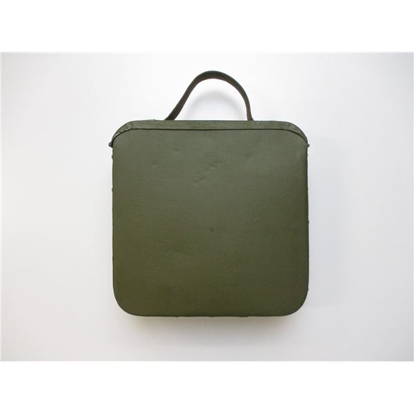 RUSSIAN MAXIM AMMO CAN AND MG BELT