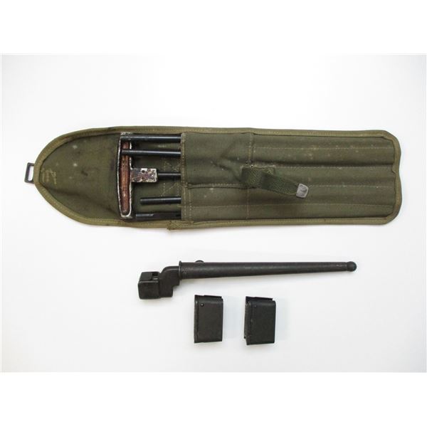 ASSORTED MILITARIA LOT