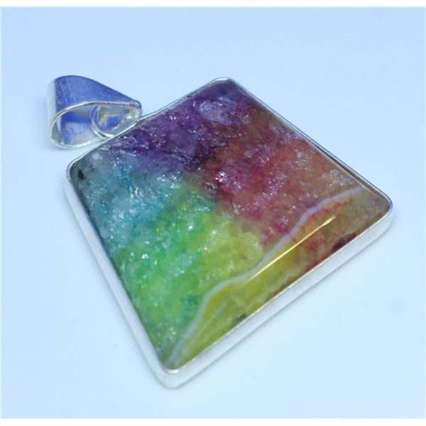 #34-NATURAL RAINBOW SOLAR QUARTZ PENDANT