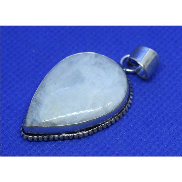 #25-NATURAL MOONSTONE PENDANT